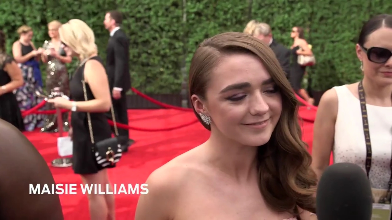 Maisie_Williams_Game_Of_Thrones_Interview_Emmys_2015_0000.jpg