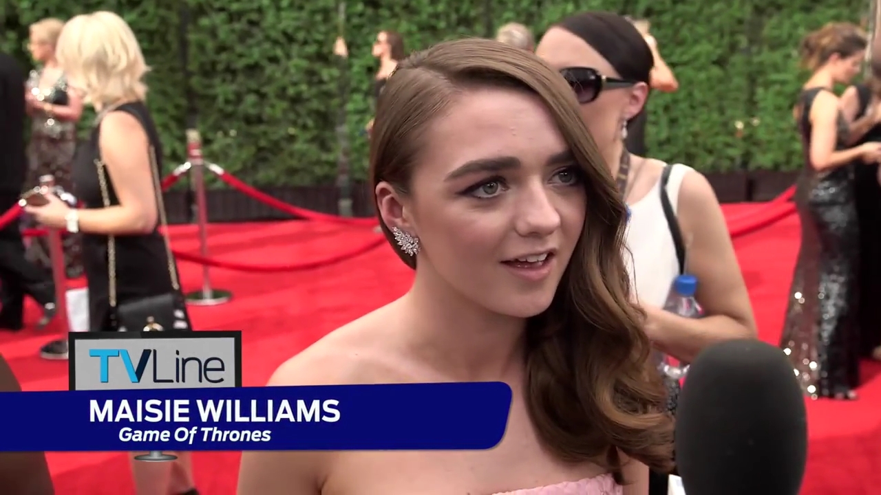 Maisie_Williams_Game_Of_Thrones_Interview_Emmys_2015_0003.jpg