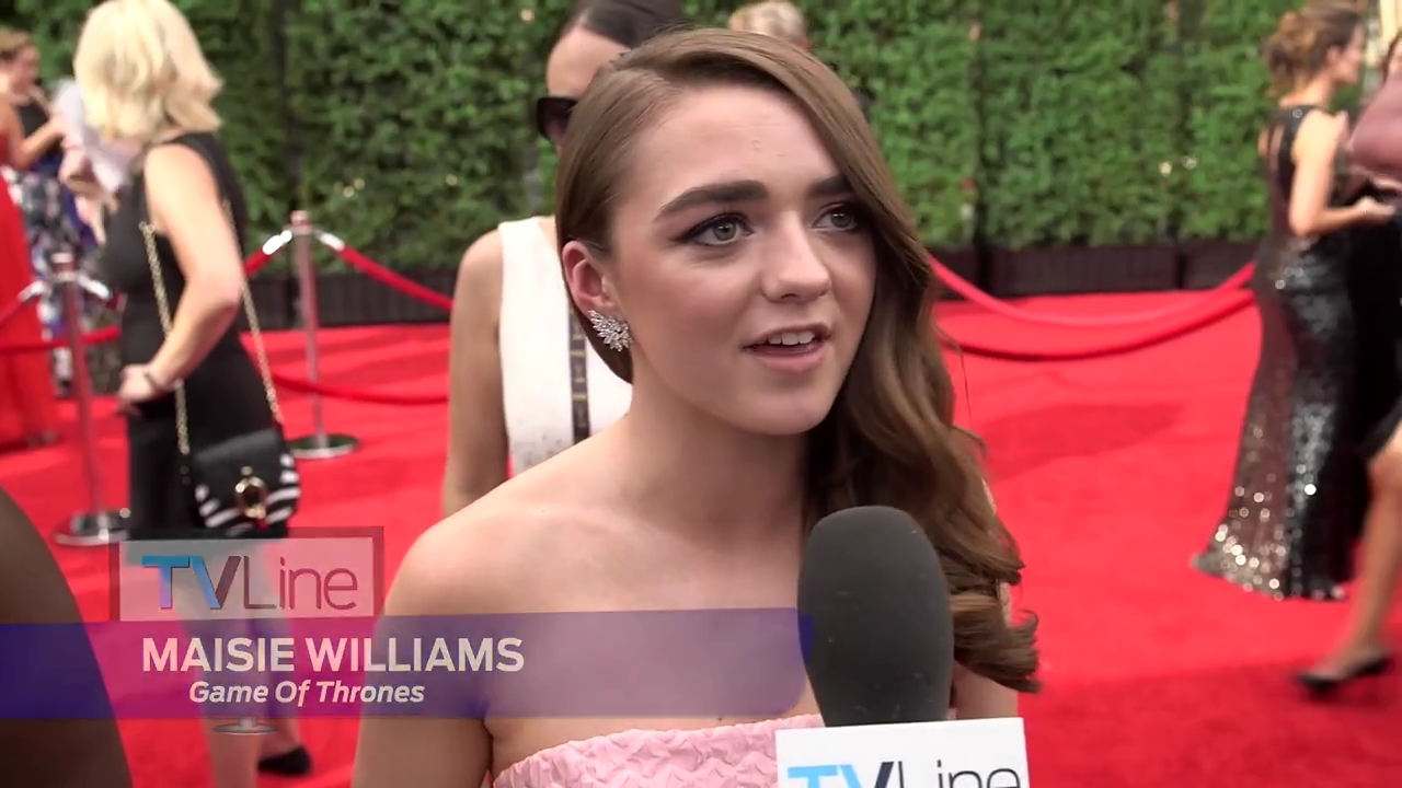 Maisie_Williams_Game_Of_Thrones_Interview_Emmys_2015_0014.jpg