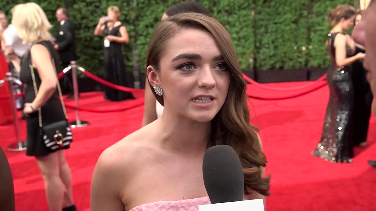 Maisie_Williams_Game_Of_Thrones_Interview_Emmys_2015_0020.jpg