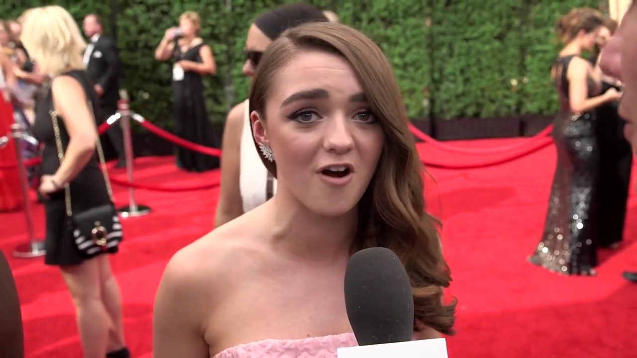 Maisie_Williams_Game_Of_Thrones_Interview_Emmys_2015_0021.jpg