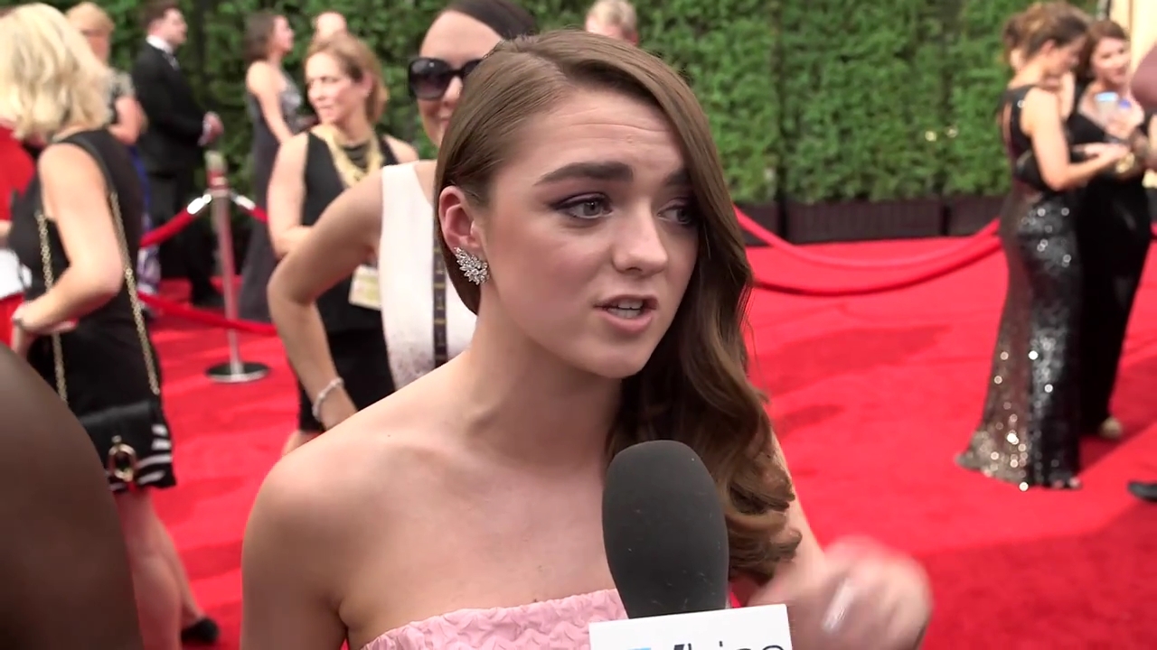 Maisie_Williams_Game_Of_Thrones_Interview_Emmys_2015_0032.jpg