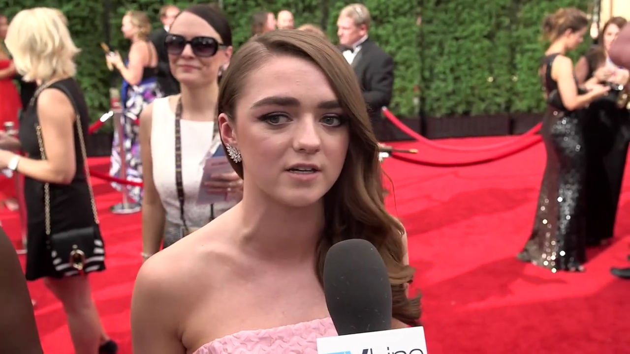 Maisie_Williams_Game_Of_Thrones_Interview_Emmys_2015_0038.jpg