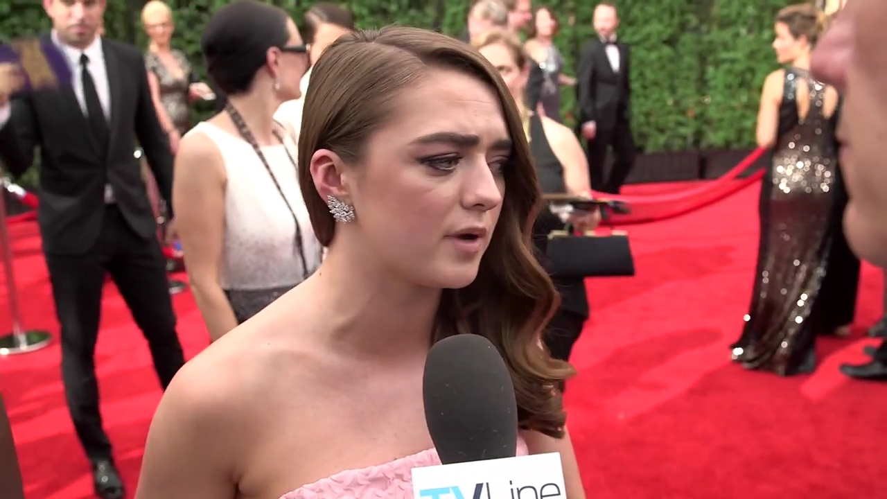 Maisie_Williams_Game_Of_Thrones_Interview_Emmys_2015_0048.jpg