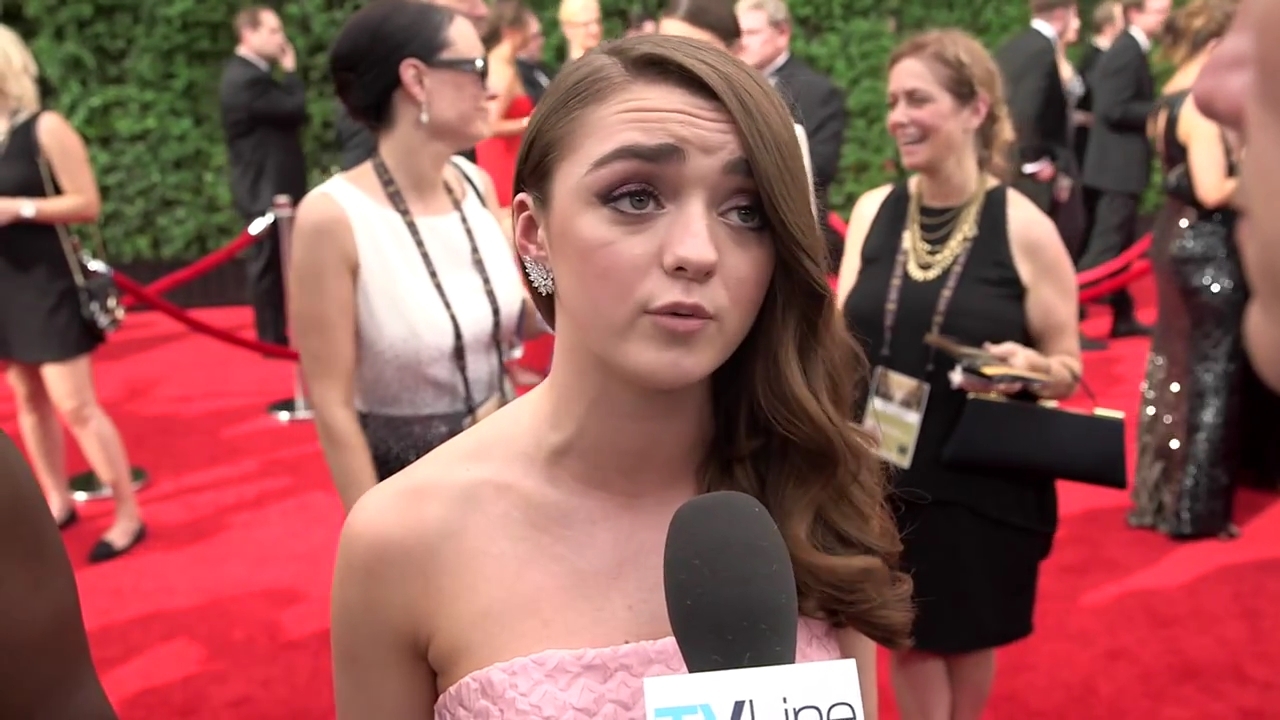 Maisie_Williams_Game_Of_Thrones_Interview_Emmys_2015_0057.jpg