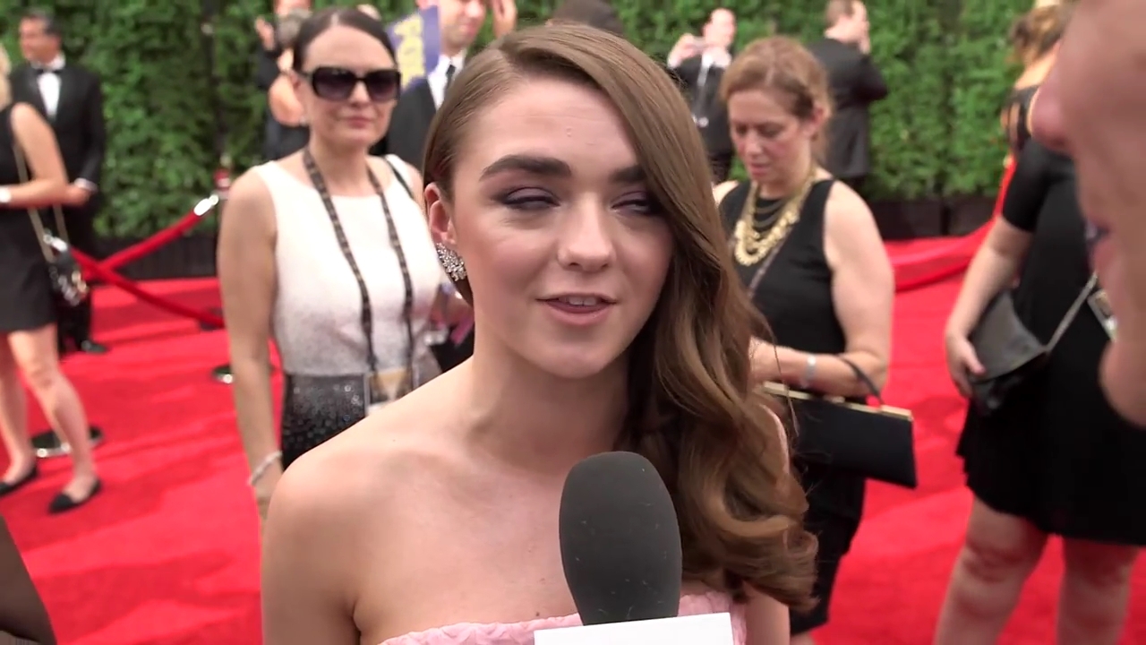Maisie_Williams_Game_Of_Thrones_Interview_Emmys_2015_0078.jpg
