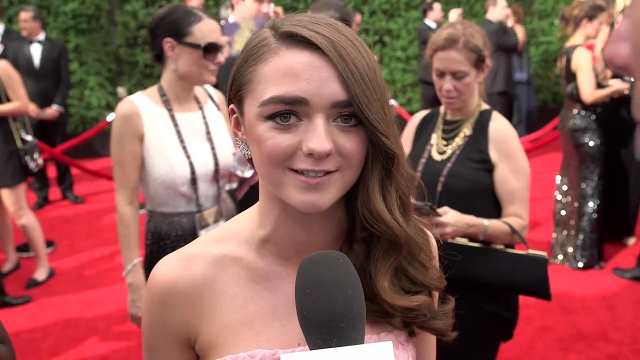 Maisie_Williams_Game_Of_Thrones_Interview_Emmys_2015_0082.jpg