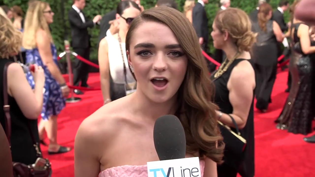 Maisie_Williams_Game_Of_Thrones_Interview_Emmys_2015_0101.jpg