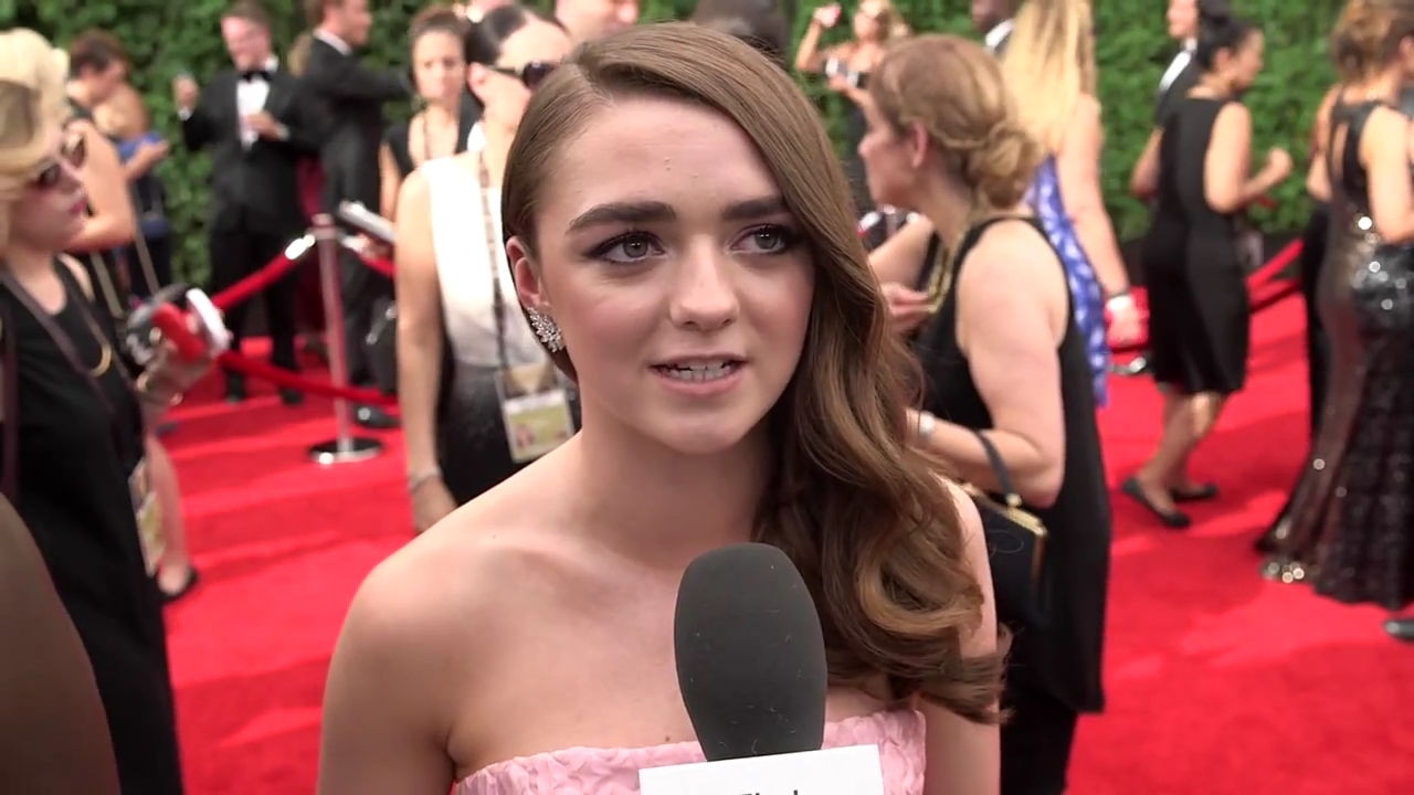 Maisie_Williams_Game_Of_Thrones_Interview_Emmys_2015_0113.jpg