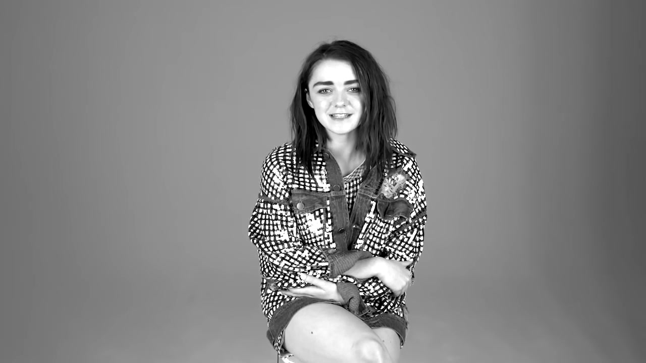 Maisie_Williams_plays__Would_You_Rather__with_GLAMOUR__12.jpg