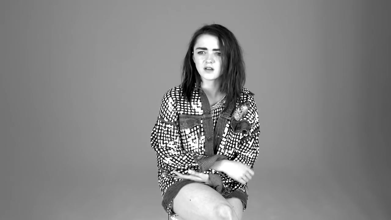 Maisie_Williams_plays__Would_You_Rather__with_GLAMOUR__189.jpg