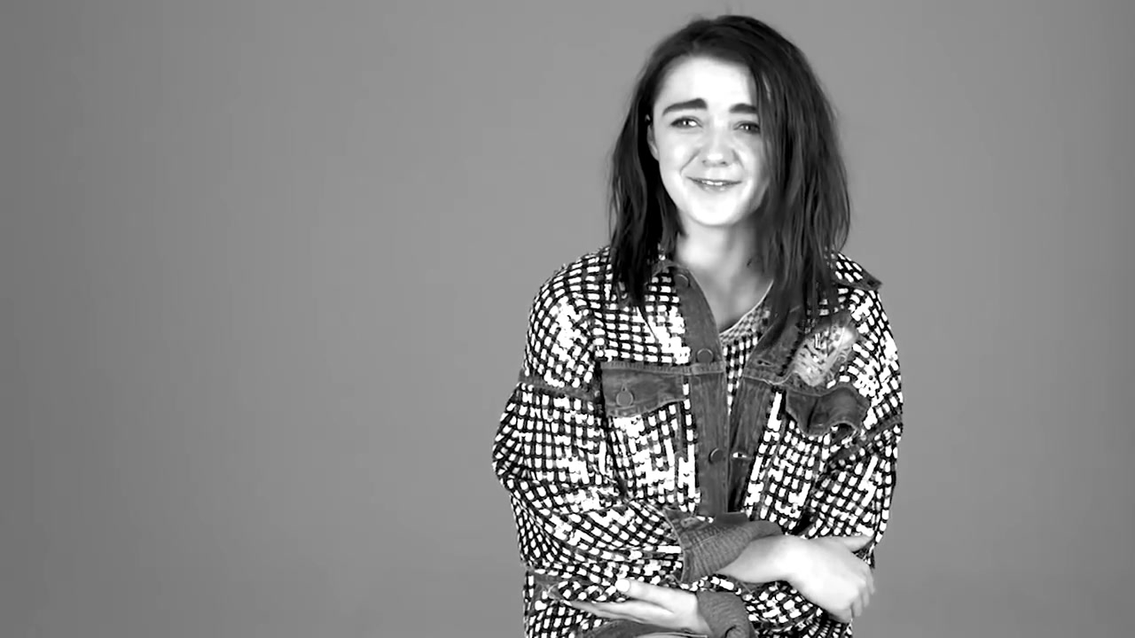 Maisie_Williams_plays__Would_You_Rather__with_GLAMOUR__76.jpg