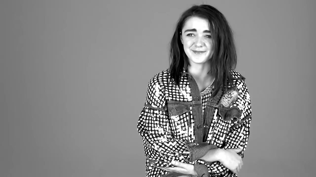 Maisie_Williams_plays__Would_You_Rather__with_GLAMOUR__77.jpg
