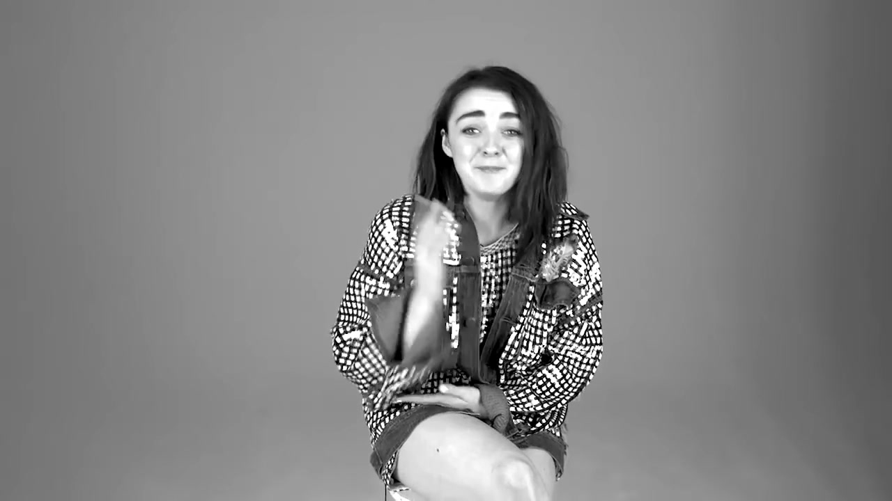 Maisie_Williams_plays__Would_You_Rather__with_GLAMOUR__85.jpg