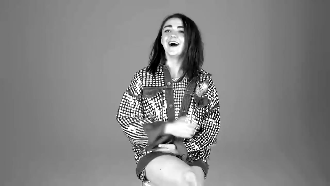 Maisie_Williams_plays__Would_You_Rather__with_GLAMOUR__92.jpg