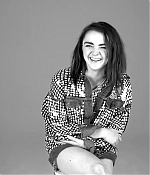 Maisie_Williams_plays__Would_You_Rather__with_GLAMOUR__139.jpg