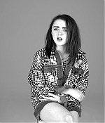 Maisie_Williams_plays__Would_You_Rather__with_GLAMOUR__149.jpg