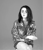 Maisie_Williams_plays__Would_You_Rather__with_GLAMOUR__169.jpg