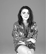 Maisie_Williams_plays__Would_You_Rather__with_GLAMOUR__18.jpg