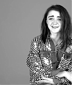 Maisie_Williams_plays__Would_You_Rather__with_GLAMOUR__72.jpg