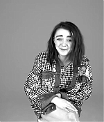 Maisie_Williams_plays__Would_You_Rather__with_GLAMOUR__87.jpg