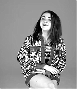 Maisie_Williams_plays__Would_You_Rather__with_GLAMOUR__95.jpg
