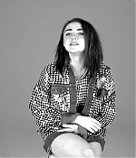 Maisie_Williams_plays__Would_You_Rather__with_GLAMOUR__98.jpg