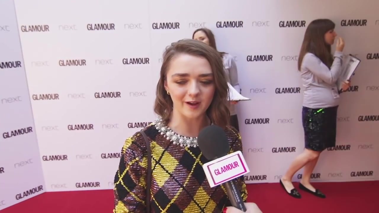 Maisie_Williams_Game_of_Thrones_Interview_Glamour_Awards_2015_117.jpg