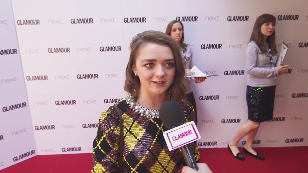 Maisie_Williams_Game_of_Thrones_Interview_Glamour_Awards_2015_121.jpg