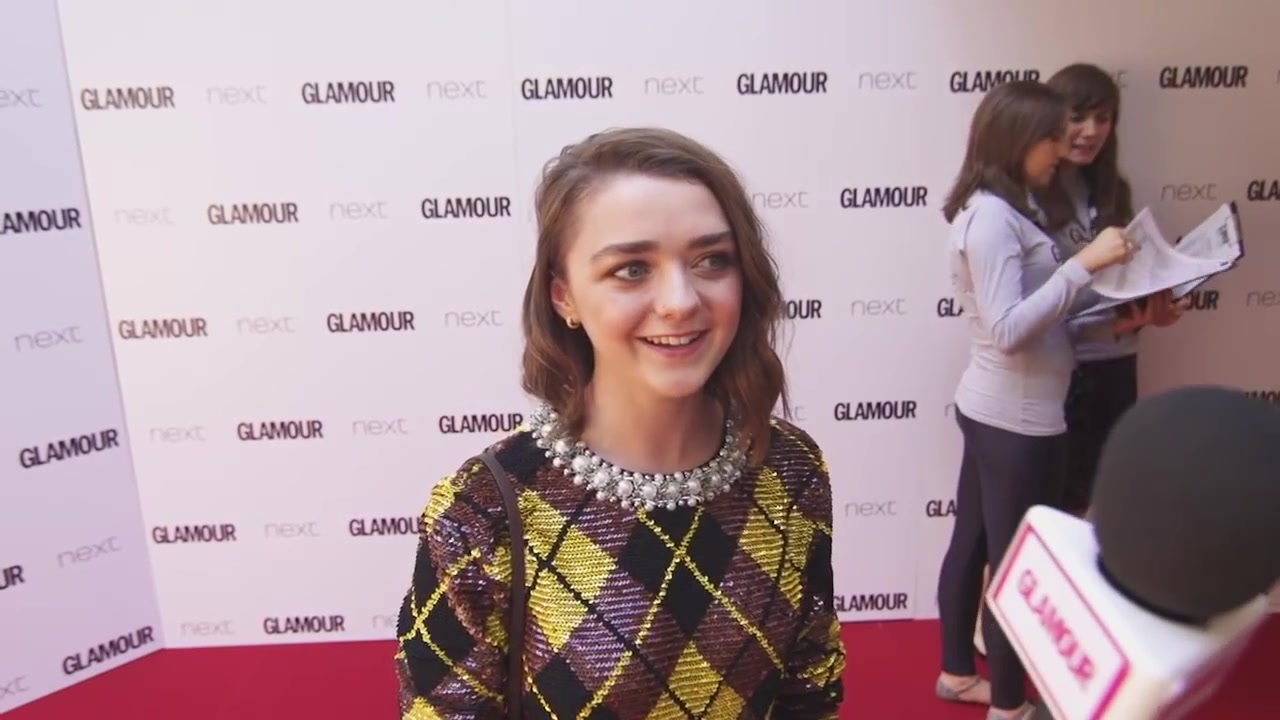 Maisie_Williams_Game_of_Thrones_Interview_Glamour_Awards_2015_129.jpg