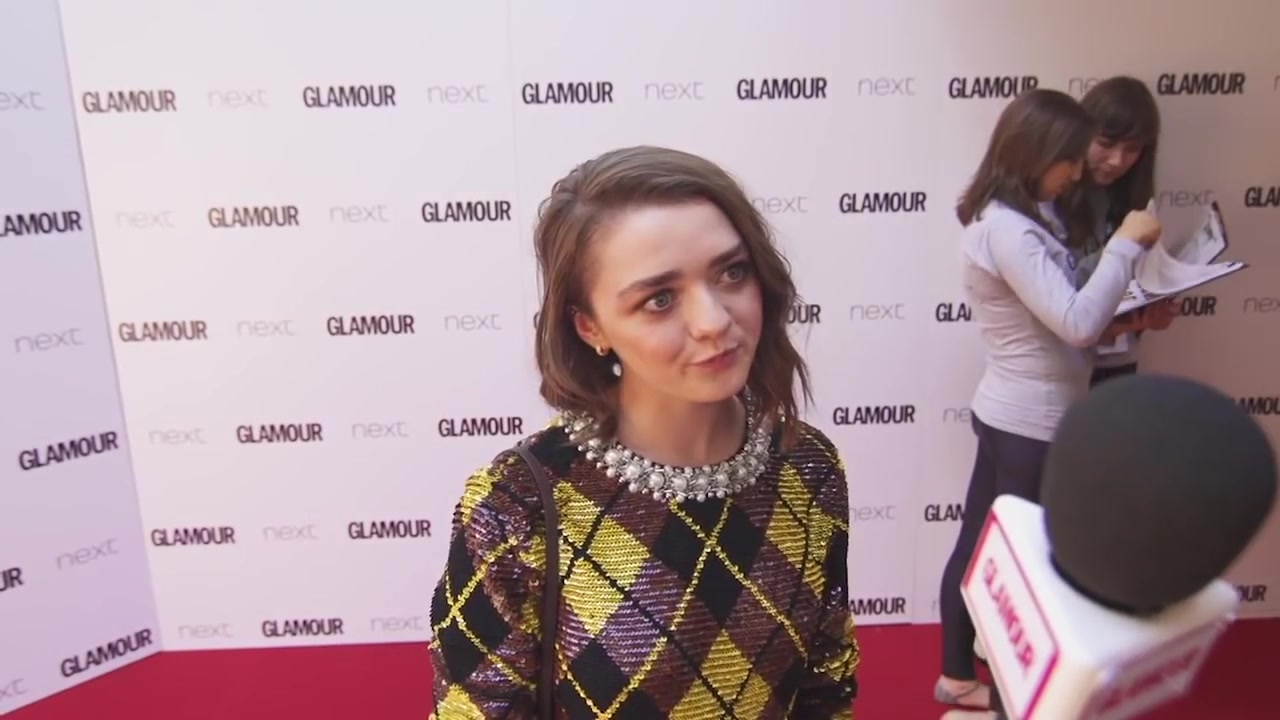 Maisie_Williams_Game_of_Thrones_Interview_Glamour_Awards_2015_137.jpg