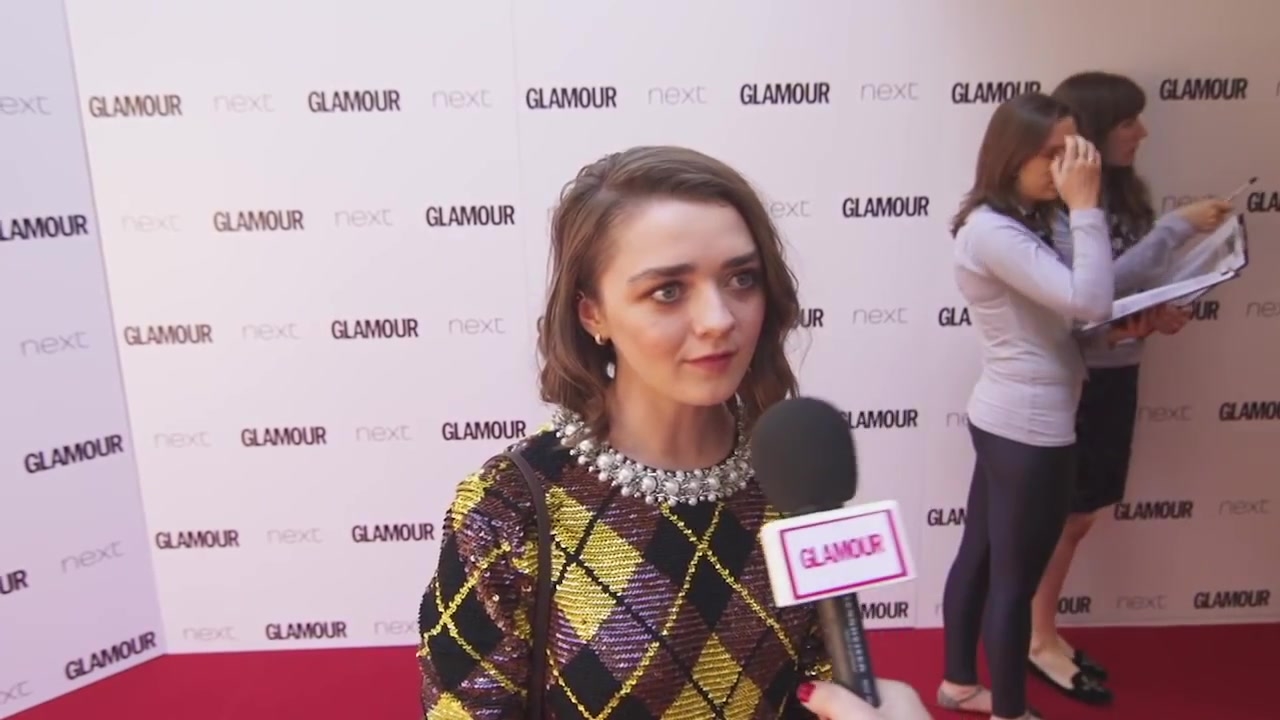 Maisie_Williams_Game_of_Thrones_Interview_Glamour_Awards_2015_146.jpg