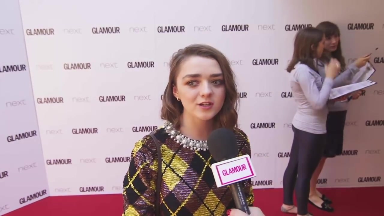 Maisie_Williams_Game_of_Thrones_Interview_Glamour_Awards_2015_148.jpg