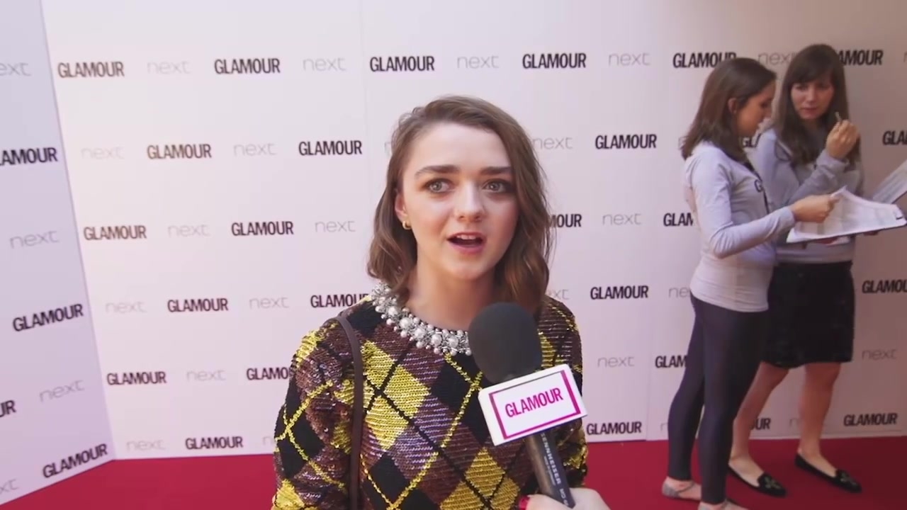 Maisie_Williams_Game_of_Thrones_Interview_Glamour_Awards_2015_151.jpg