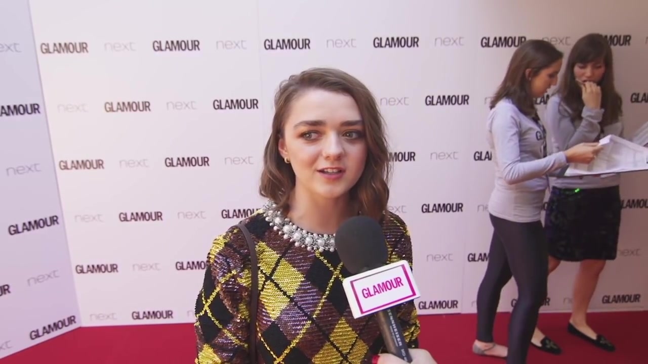 Maisie_Williams_Game_of_Thrones_Interview_Glamour_Awards_2015_153.jpg