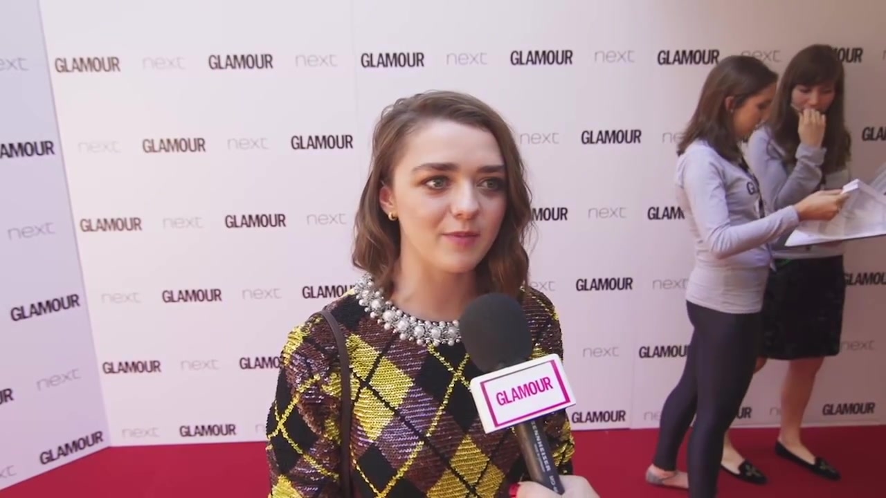 Maisie_Williams_Game_of_Thrones_Interview_Glamour_Awards_2015_154.jpg