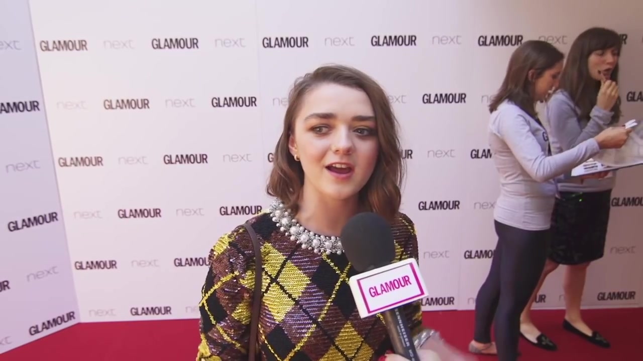 Maisie_Williams_Game_of_Thrones_Interview_Glamour_Awards_2015_159.jpg