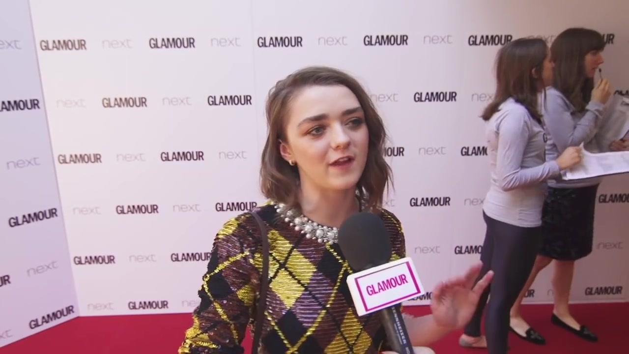Maisie_Williams_Game_of_Thrones_Interview_Glamour_Awards_2015_163.jpg