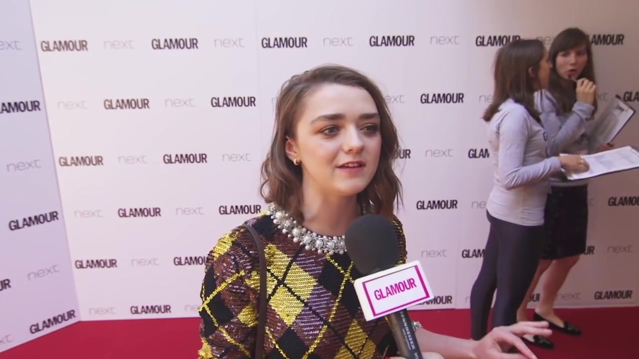 Maisie_Williams_Game_of_Thrones_Interview_Glamour_Awards_2015_165.jpg
