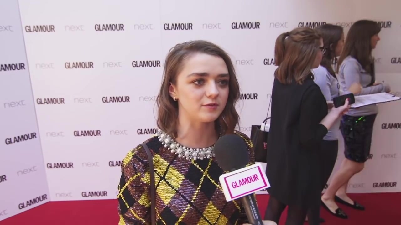 Maisie_Williams_Game_of_Thrones_Interview_Glamour_Awards_2015_180.jpg