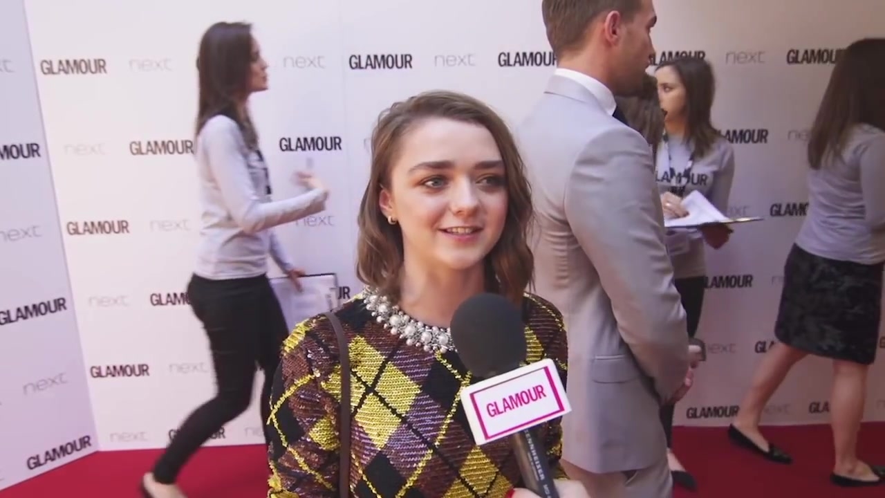 Maisie_Williams_Game_of_Thrones_Interview_Glamour_Awards_2015_202.jpg