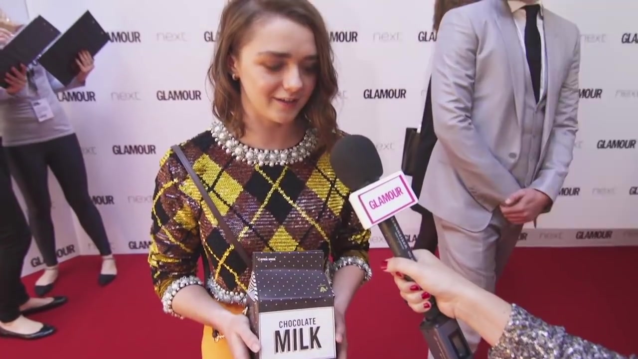 Maisie_Williams_Game_of_Thrones_Interview_Glamour_Awards_2015_249.jpg