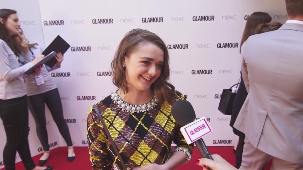 Maisie_Williams_Game_of_Thrones_Interview_Glamour_Awards_2015_265.jpg