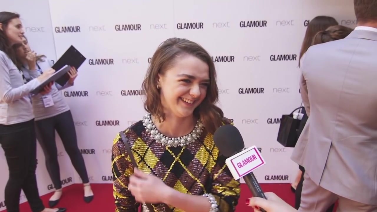Maisie_Williams_Game_of_Thrones_Interview_Glamour_Awards_2015_266.jpg