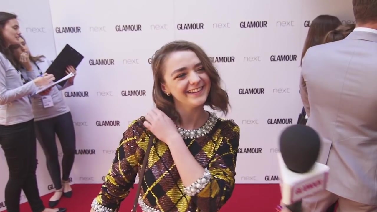 Maisie_Williams_Game_of_Thrones_Interview_Glamour_Awards_2015_268.jpg
