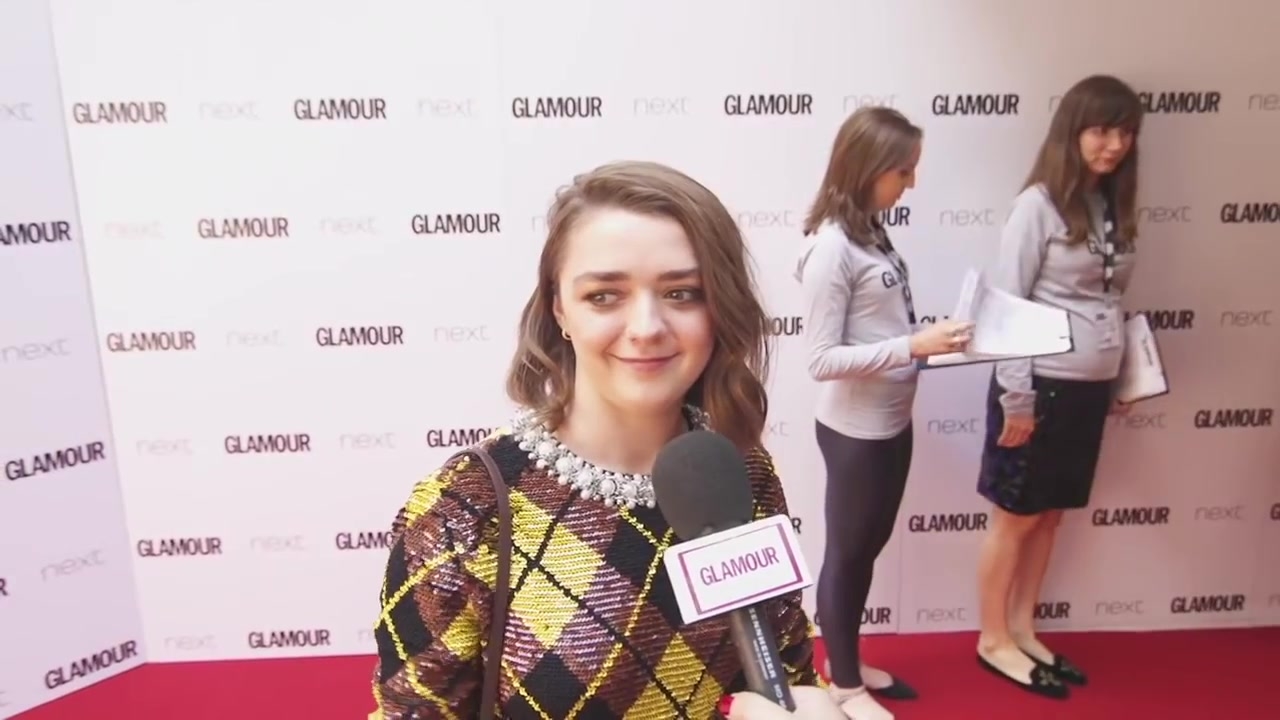 Maisie_Williams_Game_of_Thrones_Interview_Glamour_Awards_2015_30.jpg