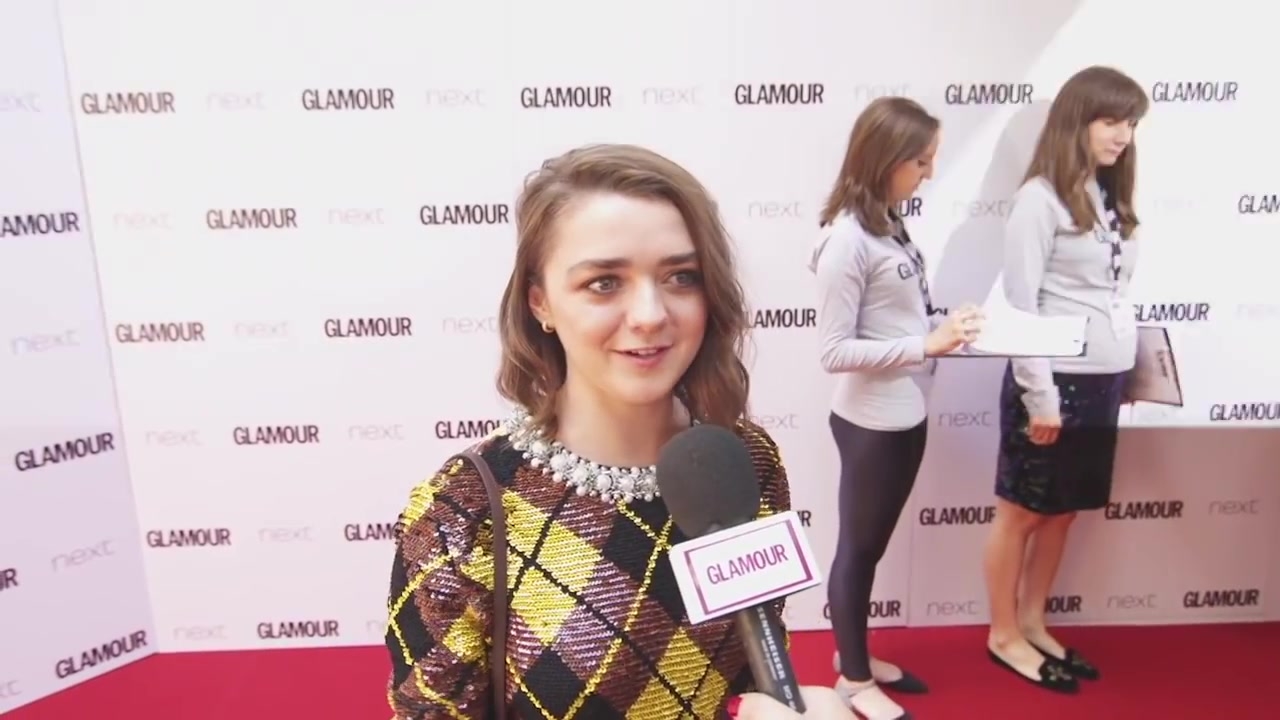 Maisie_Williams_Game_of_Thrones_Interview_Glamour_Awards_2015_32.jpg