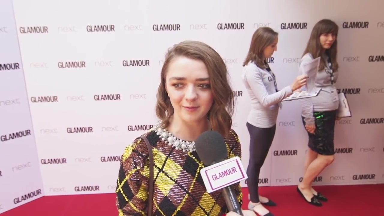 Maisie_Williams_Game_of_Thrones_Interview_Glamour_Awards_2015_38.jpg