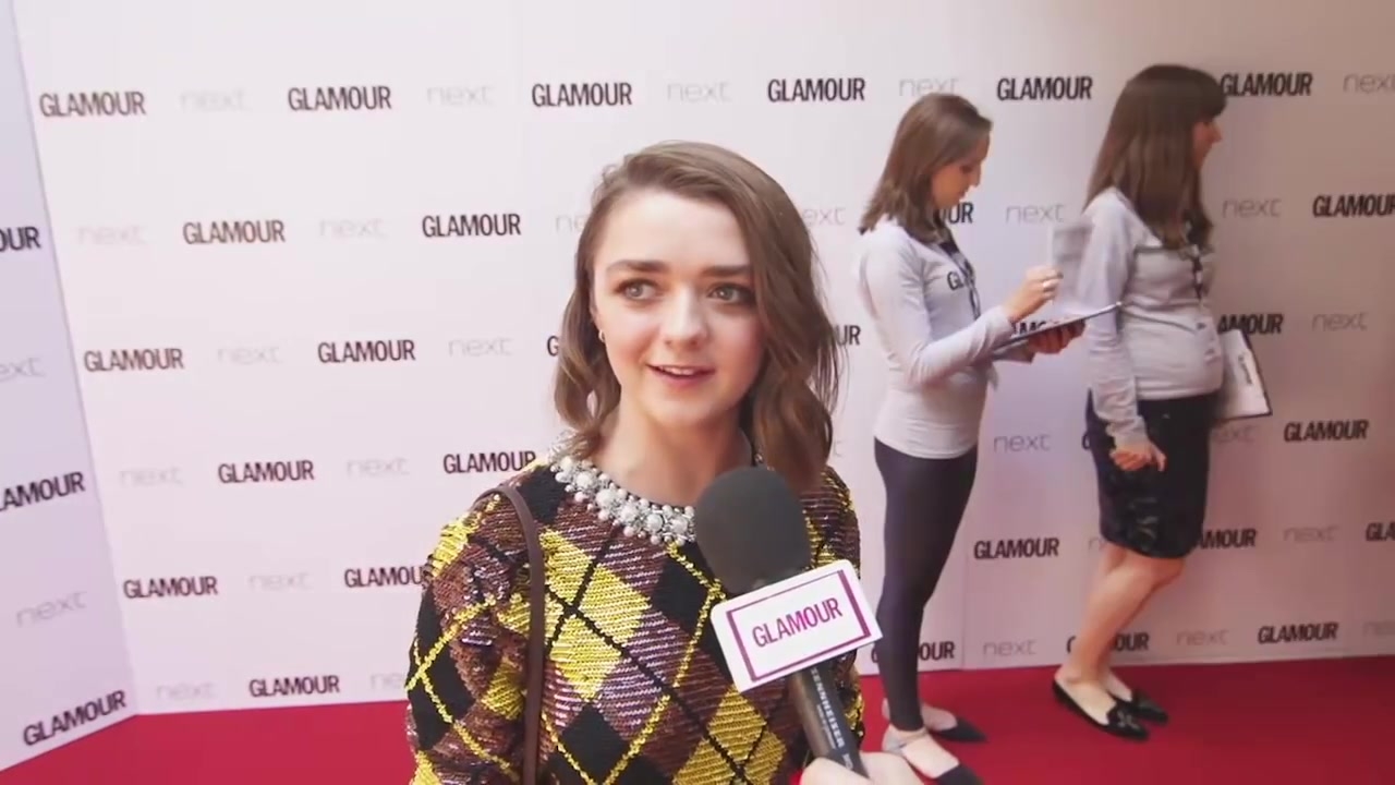 Maisie_Williams_Game_of_Thrones_Interview_Glamour_Awards_2015_42.jpg