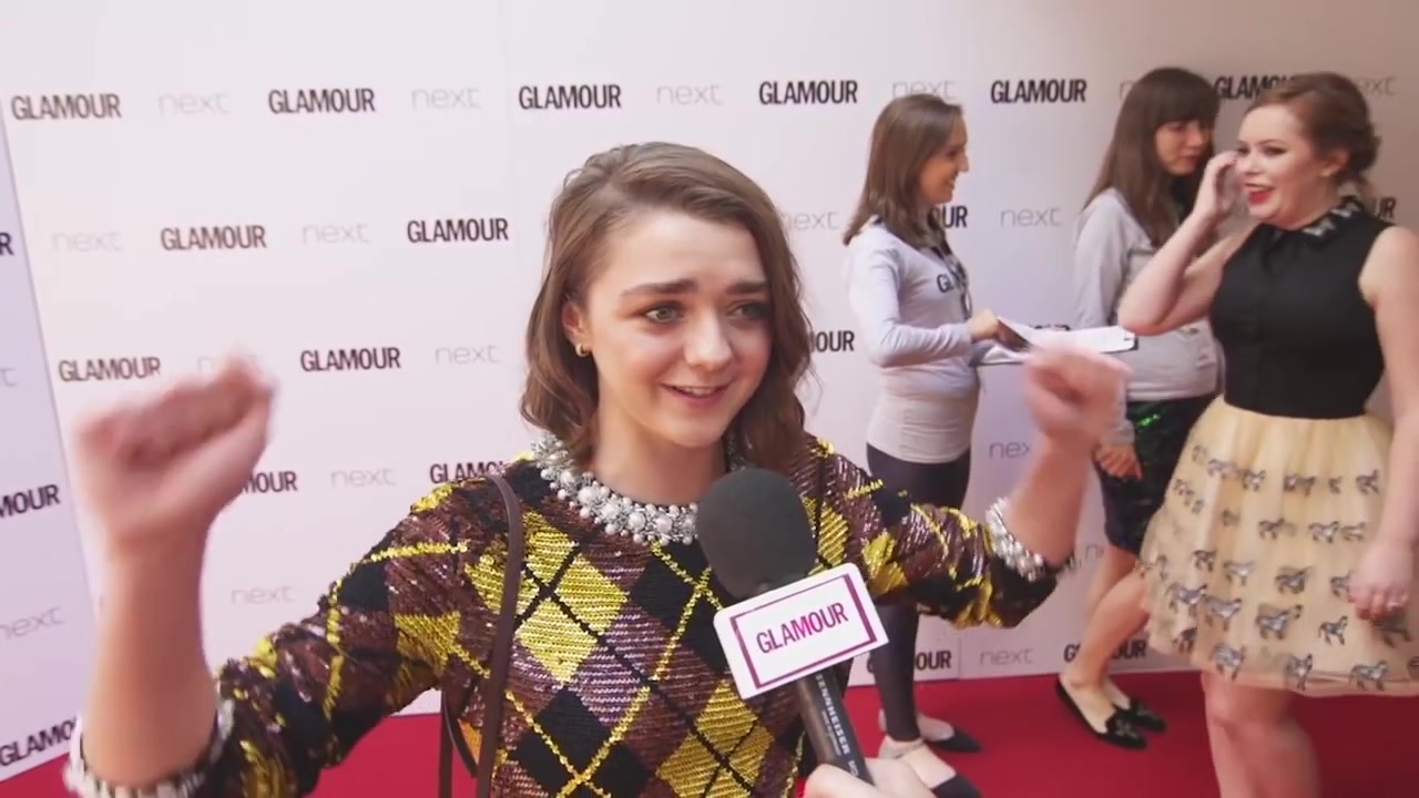 Maisie_Williams_Game_of_Thrones_Interview_Glamour_Awards_2015_50.jpg